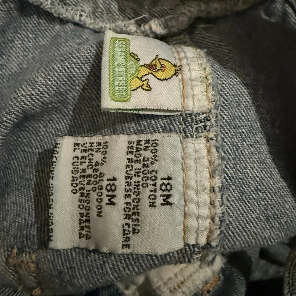 Vintage Sesame Street Boy /Girl Size 18M Shorts Bib Overalls Big Bird Y2K 90's